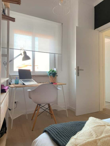 Renovated 2 bedroom apartment near Portas de Benfica for rent - Gallery - 49