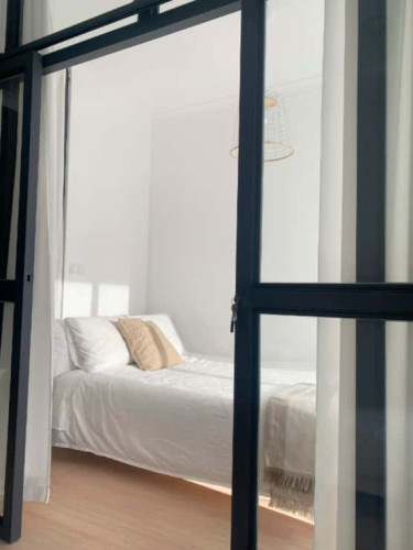 Renovated 2 bedroom apartment near Portas de Benfica for rent