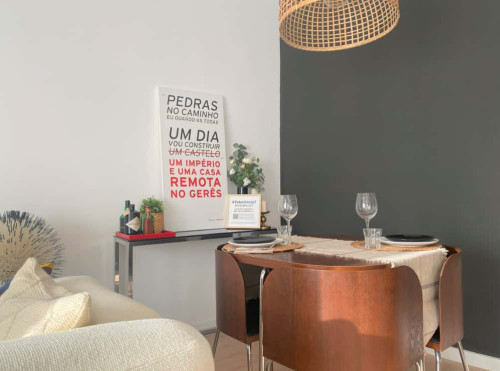 Renovated 2 bedroom apartment near Portas de Benfica for rent - Gallery - 11