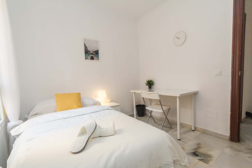 77-2 Calle Natalia Habitación 2