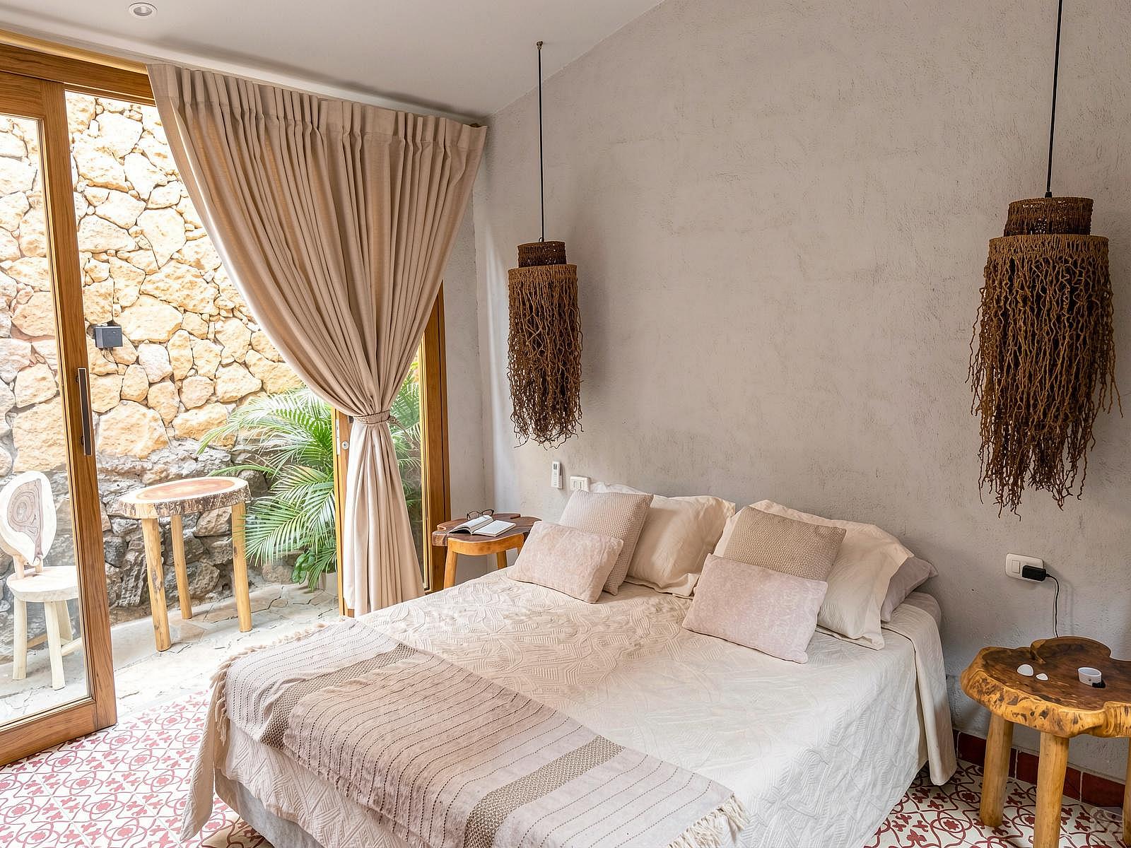  Private I  -  Unique and Cozy Coliving a block from the beach  - Gallery -  3