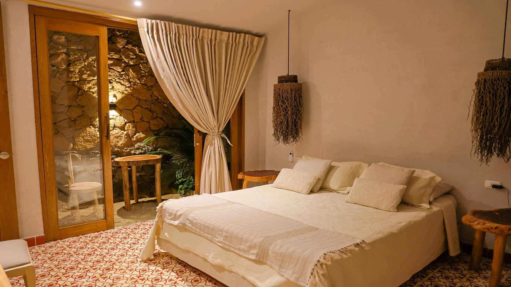  Private I  -  Unique and Cozy Coliving a block from the beach  - Gallery -  15