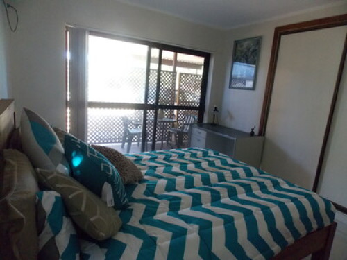 friendly-caring-and-fun-family-brisbane-100712277020241024023308AM