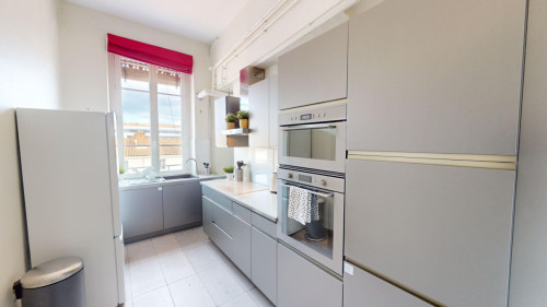 Cozy Bright Apt. near Centre Nautique Tony Bertrand
