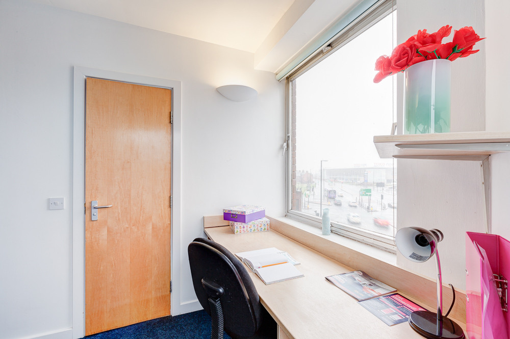  Classic Two Bedroom Flat  -  Dunn House  - Gallery -  35