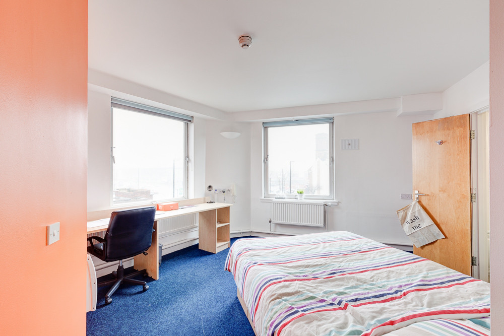  Classic Two Bedroom Flat  -  Dunn House  - Gallery -  29