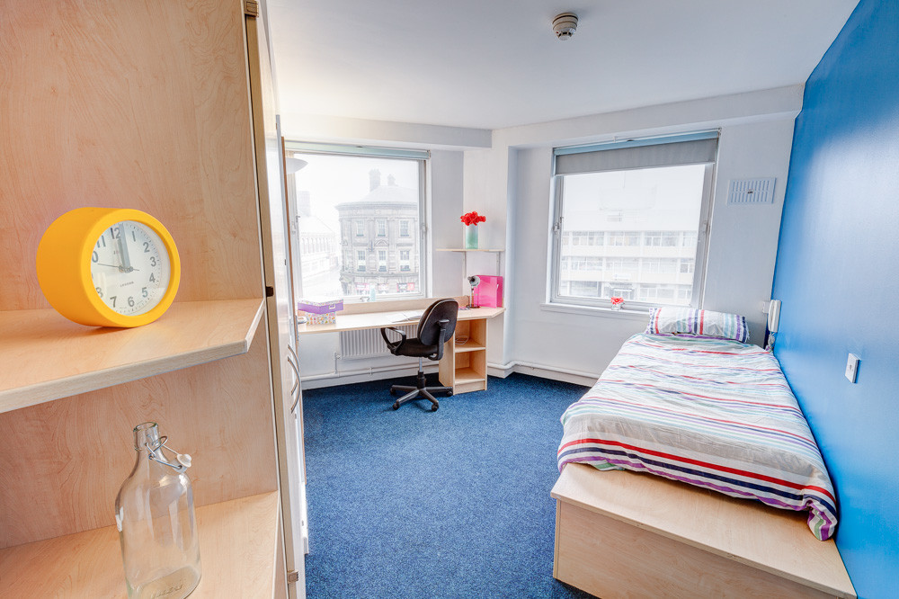  Classic Two Bedroom Flat  -  Dunn House  - Gallery -  19