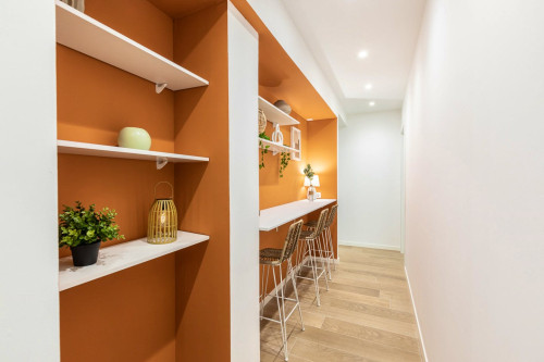 Bright apartment near Plaça Espanya