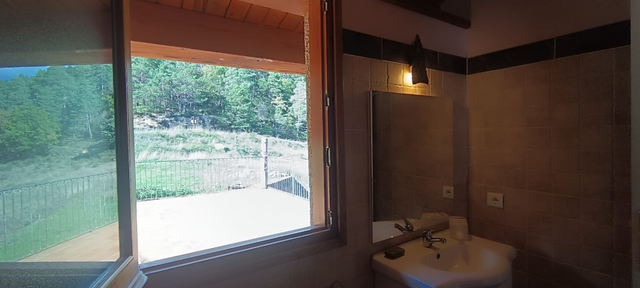  Private Room I  -  Beautiful house 15 minutes from Sant Llorenç de Moruny  - Gallery -  18