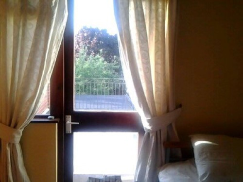 Ten minute walk to Stadium MK