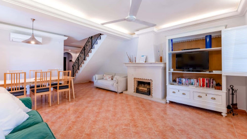 2 BDR House W/Terrace in Praia Verde