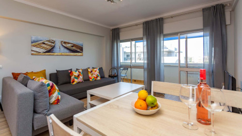 Comfort 1BDR Apartment W/Pool - Gallery - 33