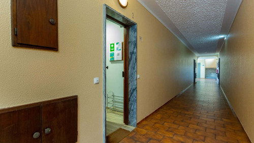Comfort 1BDR Apartment W/Pool - Gallery - 14