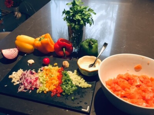 TOUT PRÈS DE TOUT (femme seulement)