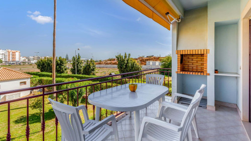 Serene Apartment W/ Balcony and Pool