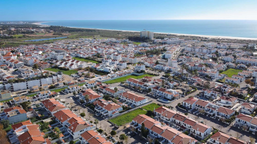 Vila Ramalhete W/ 3 BDR & Balcony - Gallery - 55
