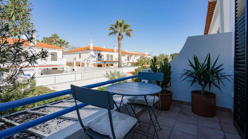 Vila Ramalhete W/ 3 BDR & Balcony - Gallery - 12