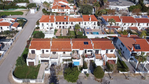 Vila Ramalhete W/ 3 BDR & Balcony - Gallery - 25