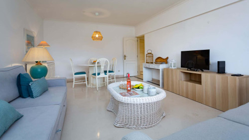 2BDR W/ Pool - 5min from beach - Gallery - 16