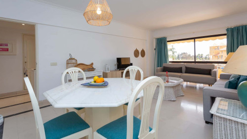 2BDR W/ Pool - 5min from beach - Gallery - 42