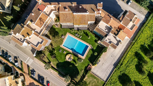 Tasteful 1 BDR Flat W/Balcony & Pool - Gallery - 46