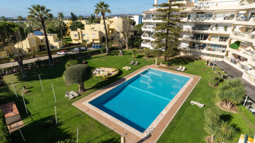 Tasteful 1 BDR Flat W/Balcony & Pool - Gallery - 21