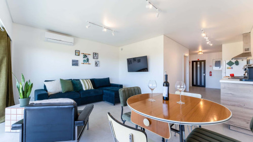 Tasteful 1 BDR Flat W/Balcony & Pool - Gallery - 36