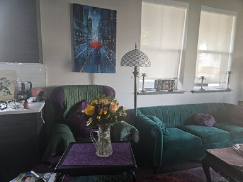 Luxury Apartment in Luxury Complex!
