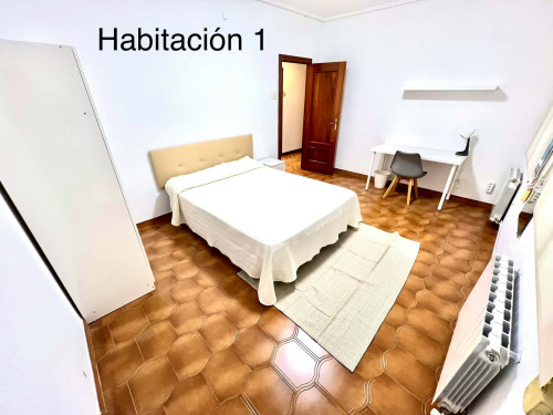 Calle Ribera del Alhama