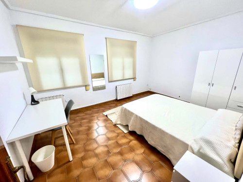 Calle Ribera del Alhama