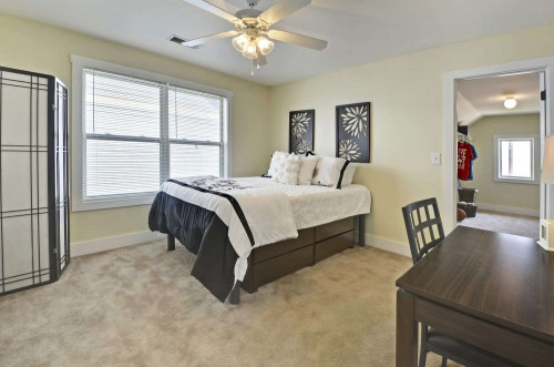 The Republic at Lubbock  - Gallery -  5