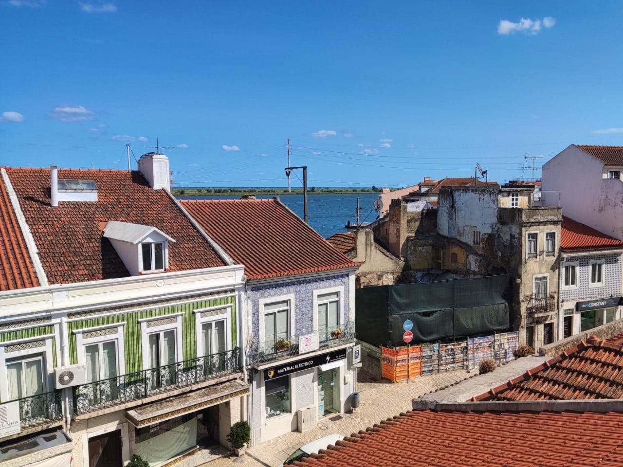 Private - Full Apartment - Authentic Coliving Experience in Artistic Vila Franca de Xira - Gallery - 10