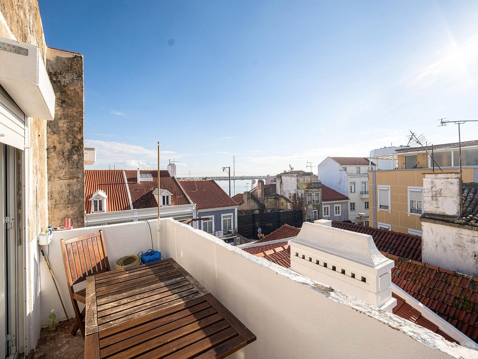 Private - Full Apartment - Authentic Coliving Experience in Artistic Vila Franca de Xira - Gallery - 38