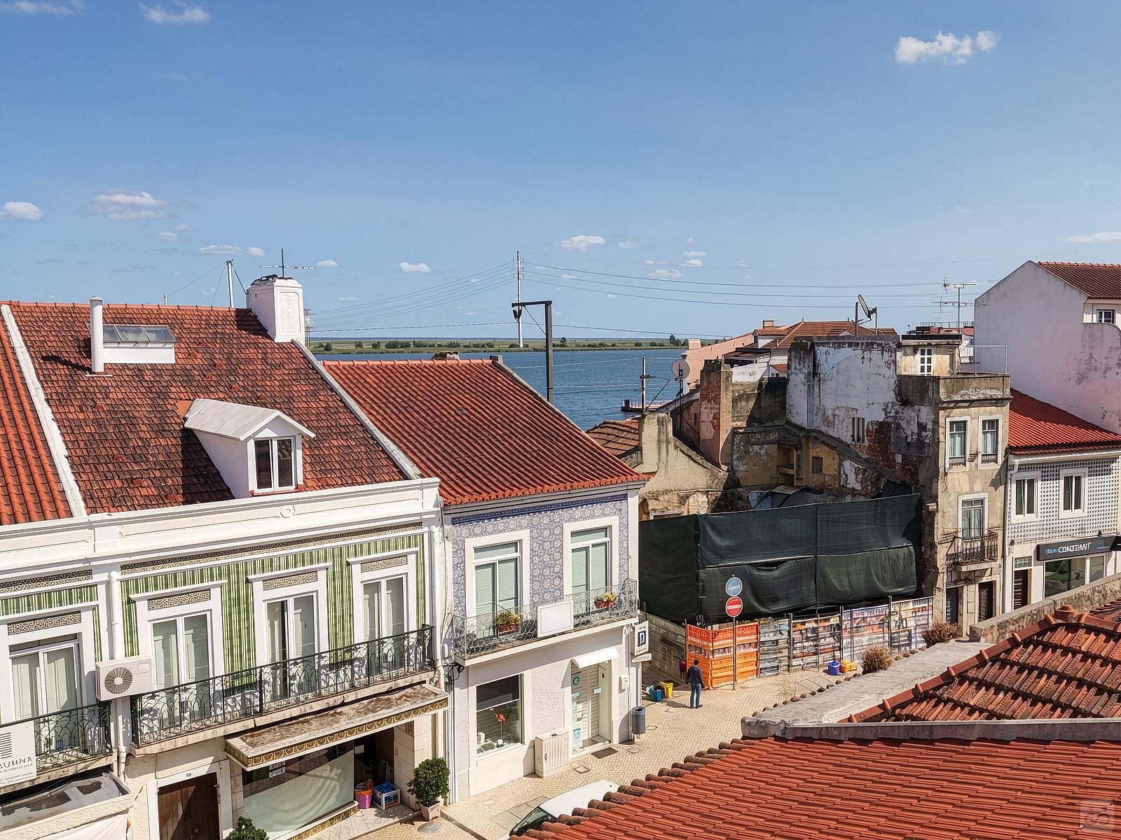Private - Full Apartment - Authentic Coliving Experience in Artistic Vila Franca de Xira - Gallery - 40
