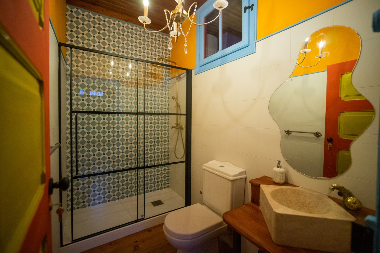 Private Large Room - Authentic Coliving Experience in Artistic Vila Franca de Xira - Gallery - 12