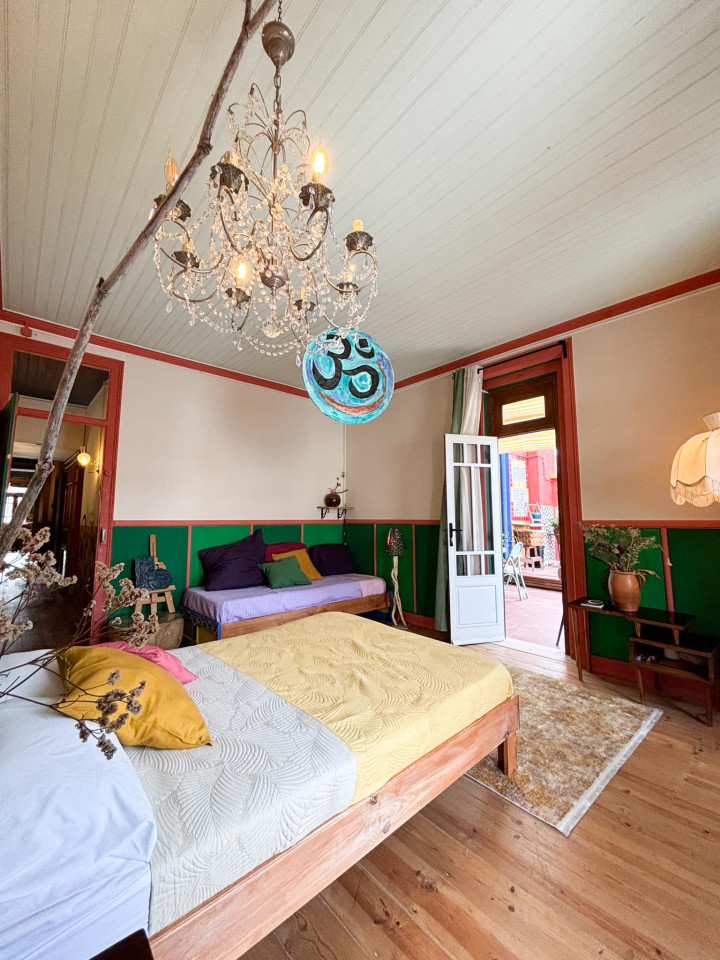 Private Large Room - Authentic Coliving Experience in Artistic Vila Franca de Xira - Gallery - 9