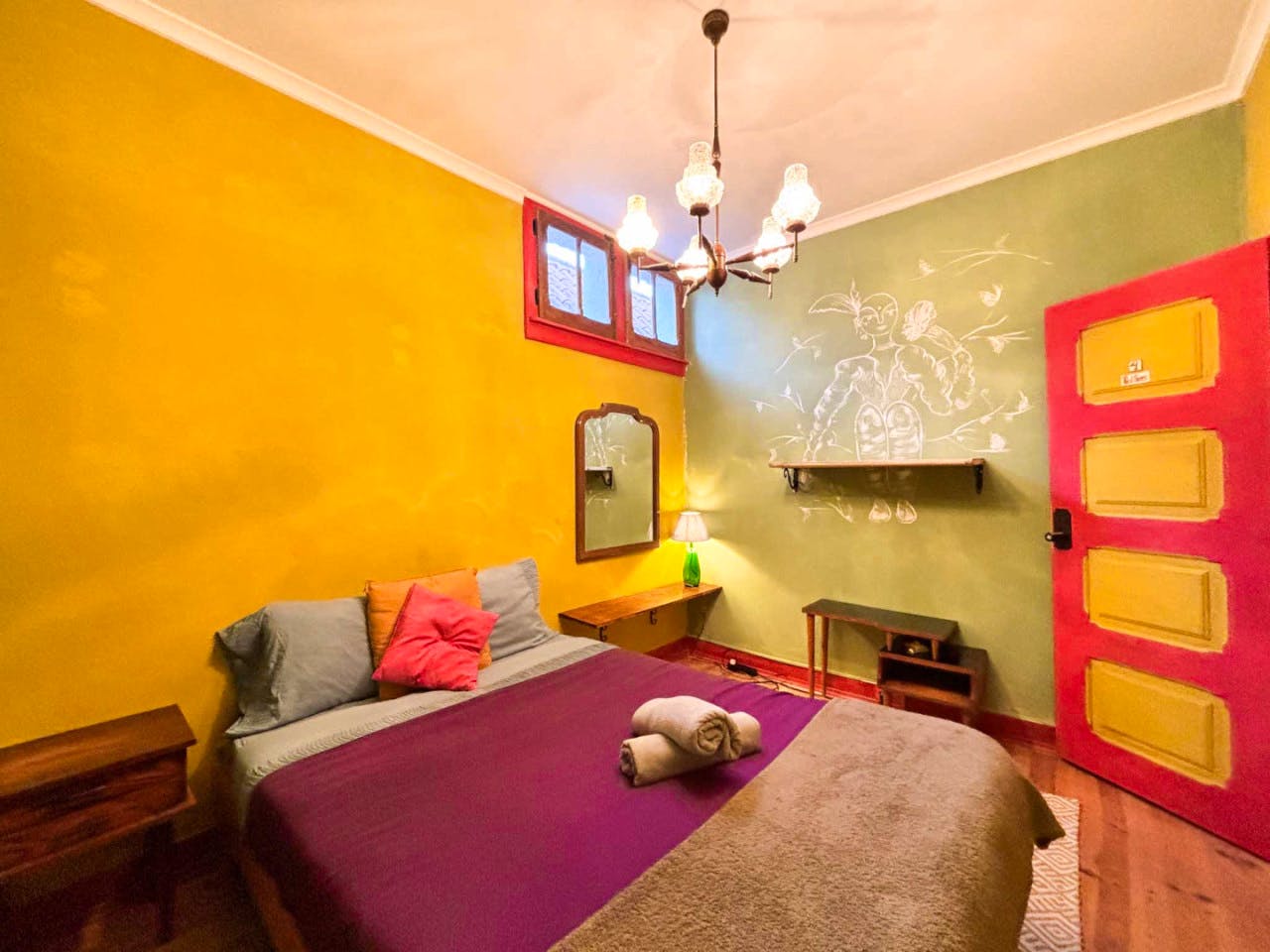 Medium Room - Authentic Coliving Experience in Artistic Vila Franca de Xira - Gallery - 12
