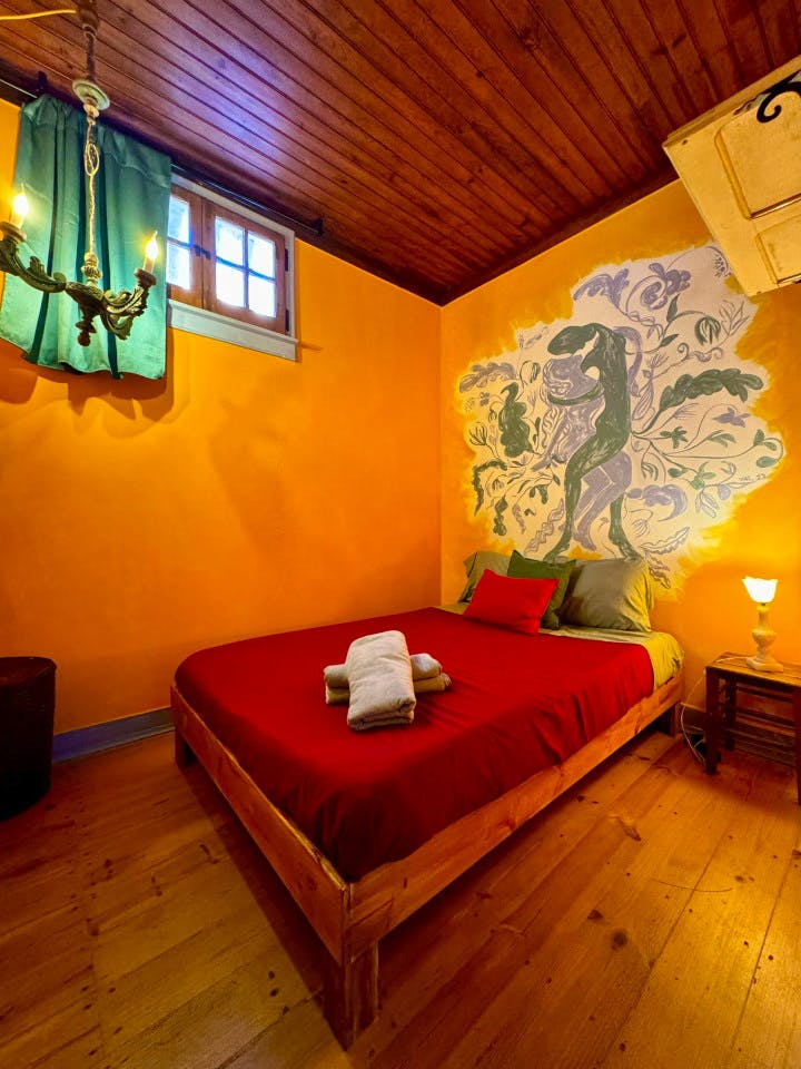 Small Room III - Authentic Coliving Experience in Artistic Vila Franca de Xira - Gallery - 1