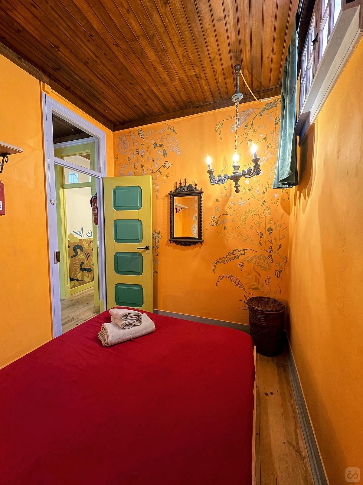 Small Room III - Authentic Coliving Experience in Artistic Vila Franca de Xira - Gallery - 34