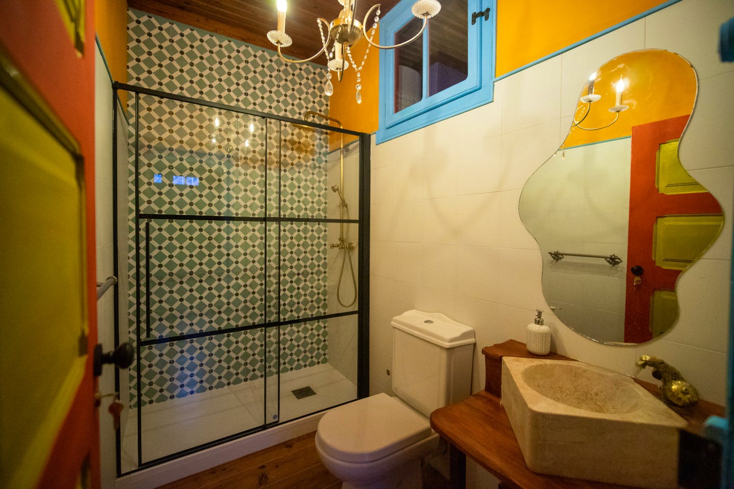 Private-Large Room II - Authentic Coliving Experience in Artistic Vila Franca de Xira - Gallery - 9