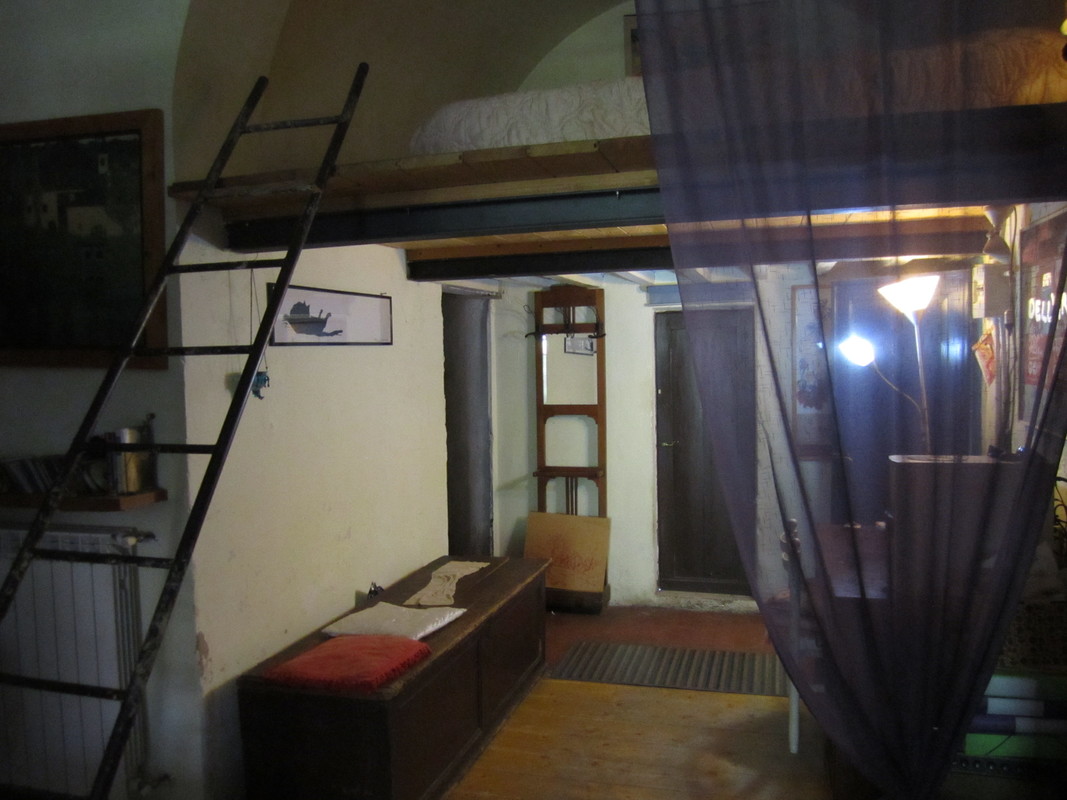  Room In The Loft(Single Bed)  -  frescoed apartment in countryside  - Gallery -  1