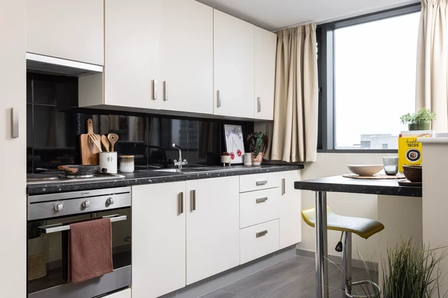  Large Standard Double Studio  -  Olympic Way Unite  - Gallery -  4