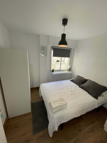 187-4 Calle Cataluña Habitación 4