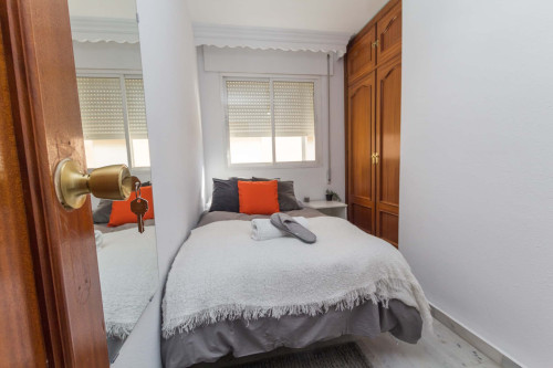 210-1 Calle Martinez de la Rosa 4D Habitación 1