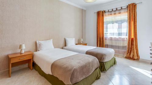 Spacious 2 BDR Apartment W/ Patio