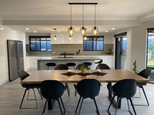 large-house-walk-to-curtin-uni-perth-75302594920241103023256AM