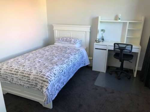 large-house-walk-to-curtin-uni-perth-85606605320241103023300AM