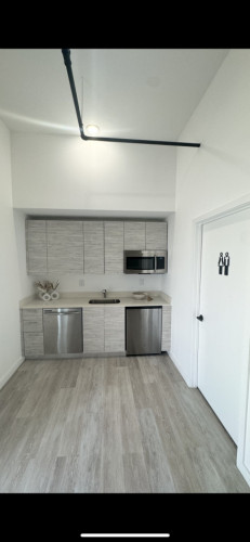 SouthWest 7th Home II - Gallery - 17