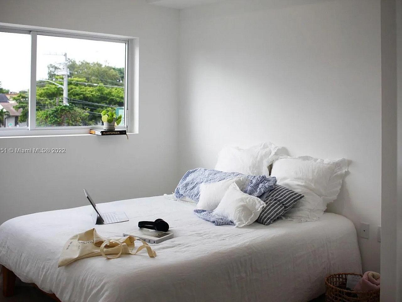  Furnished Room In Shared 5 Bed 3 Bath  -  Relaxing & Quiet House nearby Calle Ocho Plaza Apartment  - Gallery -  4