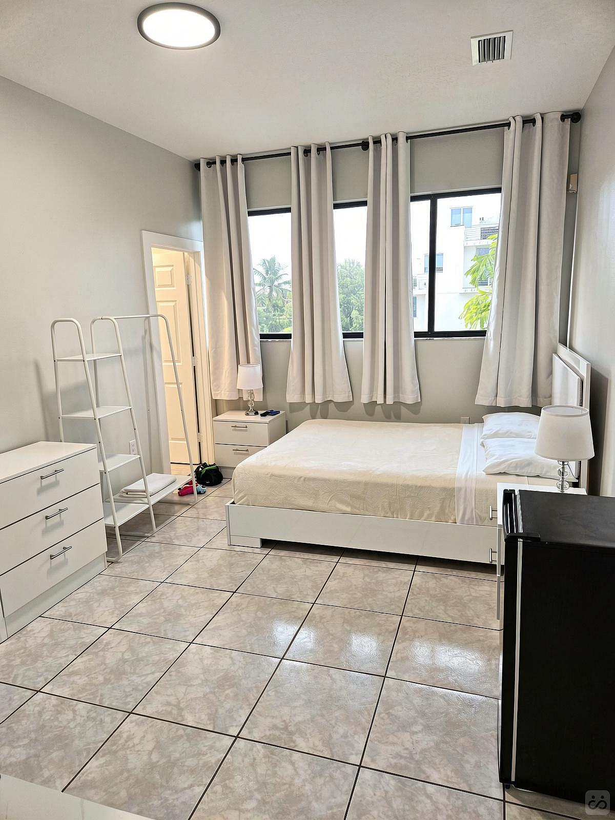 Private Bedroom With New Private Full Bathroom - 2
